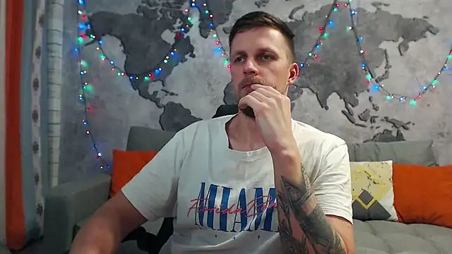 VikingChrisss online show from 12-21-24, 10:06