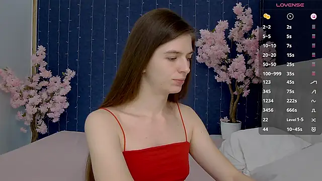 Snapshot of -Mirror-Girl- chatting on 02-13-25, 03:07 -Mirror-Girl- online show from 02-13-25, 03:07