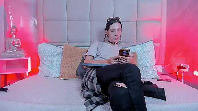 Hecatee 77 online show from 11-24-25, 08:19