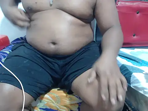 PONSE LATINO online show from 10-15-25, 01:44