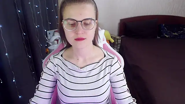 MissBrightShine online show from 02-05-25, 09:46