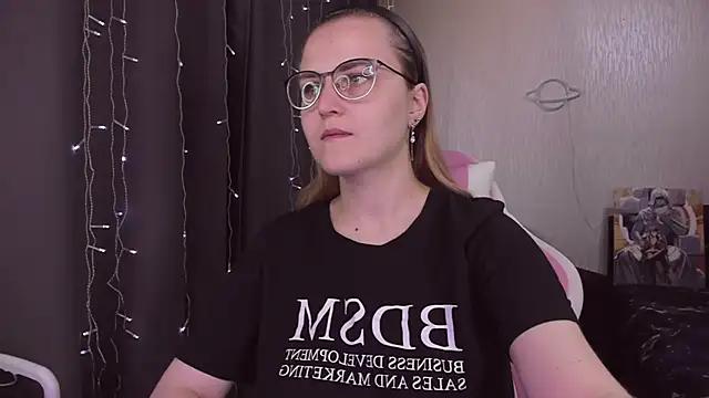 MissBrightShine online show from 10-08-25, 10:02