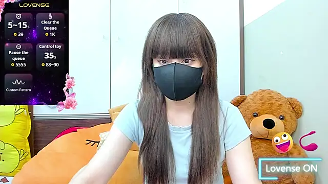 alonelove   online show from 06-26-26, 02:16