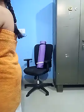 Snapshot of SANJU5888 chatting on 01-09-26, 06:27 SANJU5888 online show from 01-09-26, 06:27