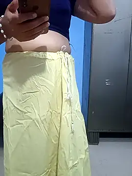 Snapshot of SANJU5888 chatting on 02-06-26, 05:23 SANJU5888 online show from 02-06-26, 05:23