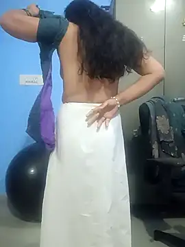 Snapshot of SANJU5888 chatting on 02-11-26, 06:29 SANJU5888 online show from 02-11-26, 06:29