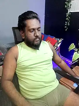 Snapshot of Rayansmith_ chatting on 10-14-25, 09:59 Rayansmith online show from 10-14-25, 09:59