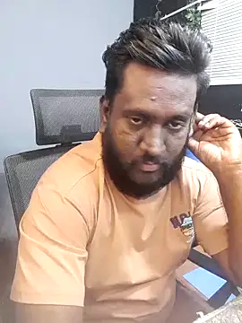 Snapshot of Rayansmith_ chatting on 11-20-25, 11:37 Rayansmith online show from 11-20-25, 11:37