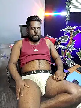 Snapshot of Rayansmith_ chatting on 12-14-25, 11:20 Rayansmith online show from 12-14-25, 11:20