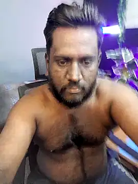 Snapshot of Rayansmith_ chatting on 12-17-25, 01:55 Rayansmith online show from 12-17-25, 01:55