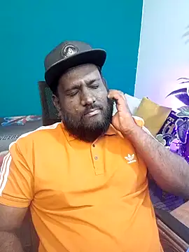 Snapshot of Rayansmith_ chatting on 02-14-26, 10:06 Rayansmith online show from 02-14-26, 10:06