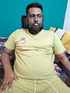 Snapshot of Rayansmith_ chatting on 02-27-26, 11:49 Rayansmith online show from 02-27-26, 11:49