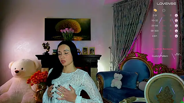 Snapshot of Black-Mamba- chatting on 03-09-26, 08:35 Black-Mamba- online show from 03-09-26, 08:35