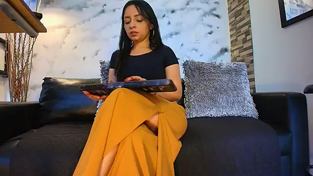 Sophie LittleS online show from 10-04-25, 12:47