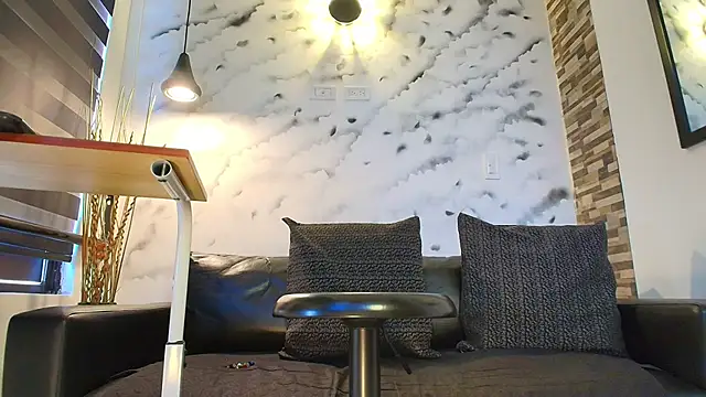 Sophie LittleS online show from 11-15-25, 12:45