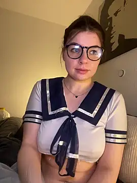 Snapshot of EllyNora chatting on 03-10-25, 10:02 EllyNora online show from 03-10-25, 10:02