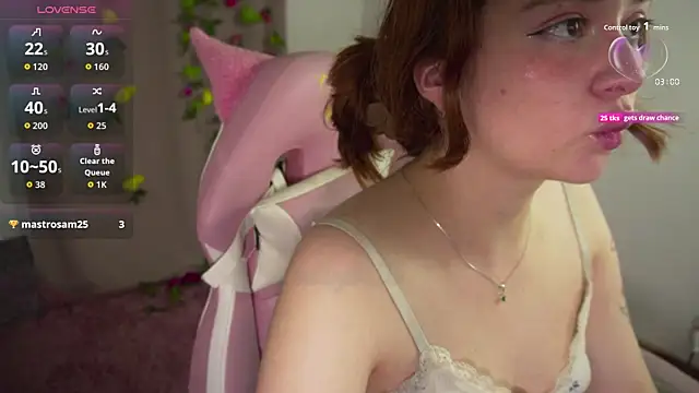 Snapshot of molly_russell chatting on 11-05-25, 10:43 molly russell online show from 11-05-25, 10:43