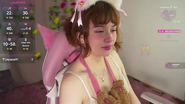 Snapshot of molly_russell chatting on 11-08-25, 06:29 molly russell online show from 11-08-25, 06:29