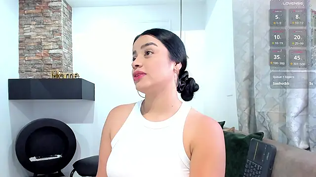 Snapshot of Paula_Desousa chatting on 11-10-25, 07:46 Paula Desousa online show from 11-10-25, 07:46