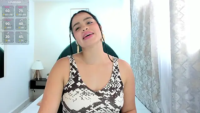 Snapshot of Paula_Desousa chatting on 02-13-26, 02:57 Paula Desousa online show from 02-13-26, 02:57