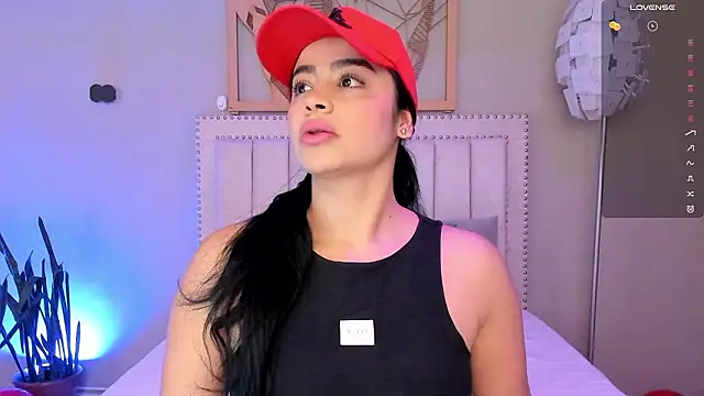 Snapshot of Paula_Desousa chatting on 02-16-26, 03:30 Paula Desousa online show from 02-16-26, 03:30