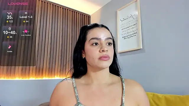 Paula Desousa online show from 07-14-26, 07:30