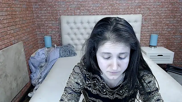 Holliy Cooper online show from 03-10-25, 04:46