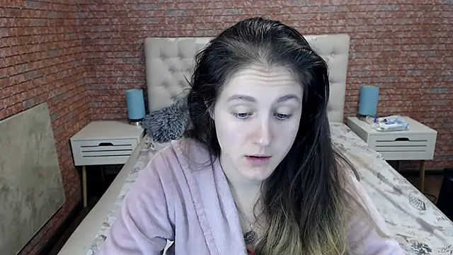 Holliy Cooper online show from 10-14-25, 07:42