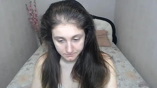 Snapshot of Holliy_Cooper chatting on 05-27-26, 06:43 Holliy Cooper online show from 05-27-26, 06:43