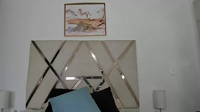Snapshot of carolynne18 chatting on 10-10-25, 12:15 carolynne18 online show from 10-10-25, 12:15
