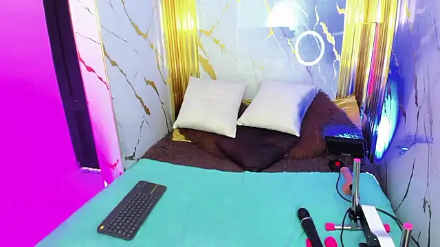 dianamilf online show from 03-04-26, 07:53