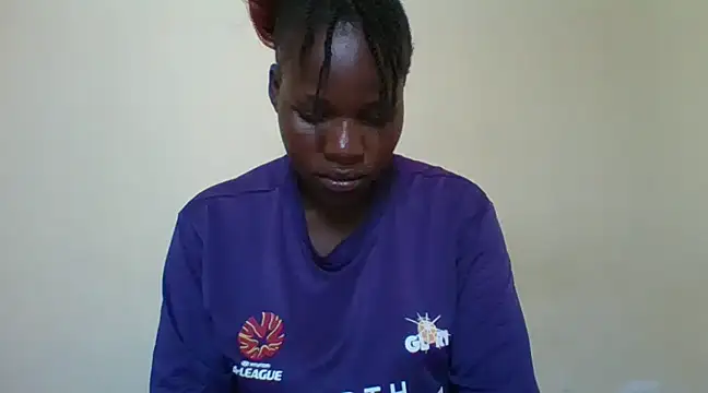 Snapshot of prettychic5 chatting on 12-09-24, 02:28 prettychic5 online show from 12-09-24, 02:28