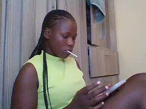 Snapshot of prettychic5 chatting on 01-13-26, 07:35 prettychic5 online show from 01-13-26, 07:35