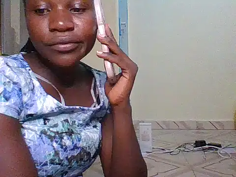 Snapshot of prettychic5 chatting on 01-16-26, 04:44 prettychic5 online show from 01-16-26, 04:44