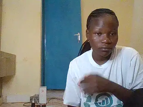 Snapshot of prettychic5 chatting on 02-17-26, 06:43 prettychic5 online show from 02-17-26, 06:43