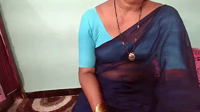 Snapshot of shrutitelugu69 chatting on 11-30-25, 03:32 shrutitelugu69 online show from 11-30-25, 03:32