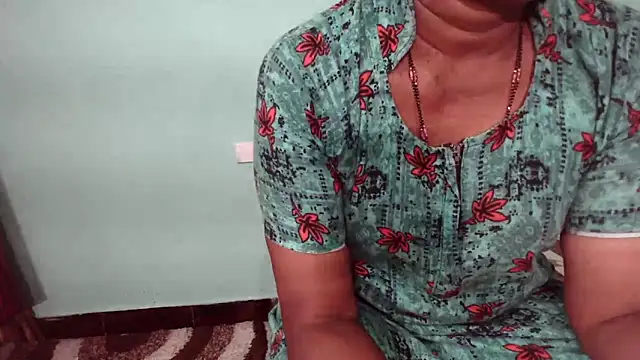 Snapshot of shrutitelugu69 chatting on 12-22-25, 06:43 shrutitelugu69 online show from 12-22-25, 06:43