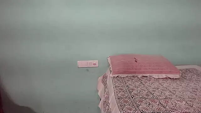 Snapshot of shrutitelugu69 chatting on 01-06-26, 05:44 shrutitelugu69 online show from 01-06-26, 05:44