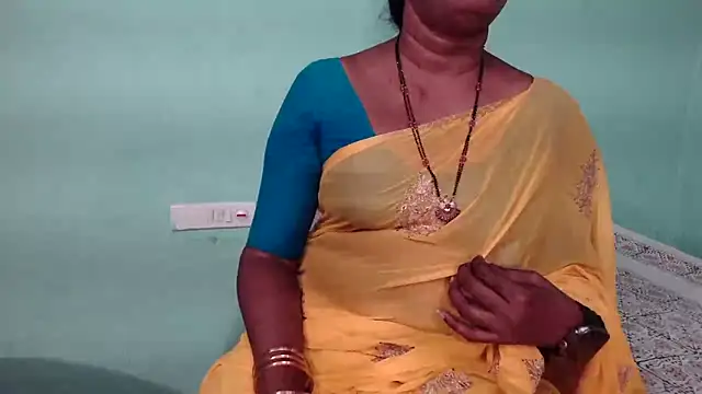 Snapshot of shrutitelugu69 chatting on 01-07-26, 05:21 shrutitelugu69 online show from 01-07-26, 05:21