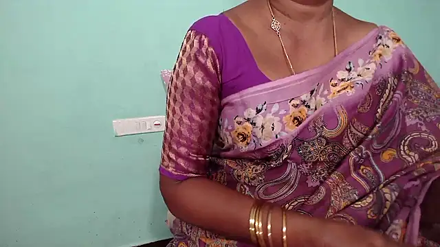 Snapshot of shrutitelugu69 chatting on 01-18-26, 01:04 shrutitelugu69 online show from 01-18-26, 01:04