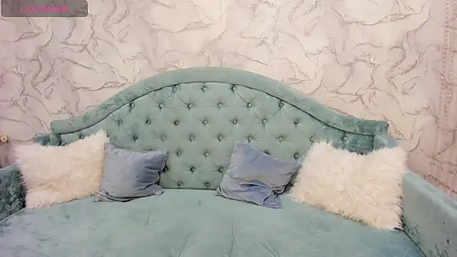 Snapshot of Sourr_Lollipop chatting on 11-19-25, 11:38 Sourr Lollipop online show from 11-19-25, 11:38