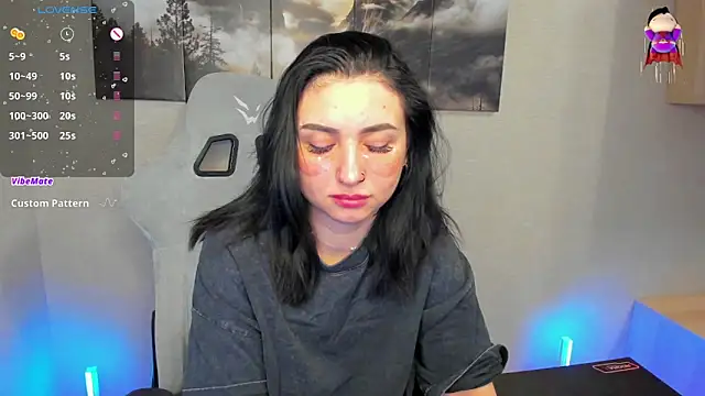 Snapshot of Sourr_Lollipop chatting on 02-08-26, 11:30 Sourr Lollipop online show from 02-08-26, 11:30