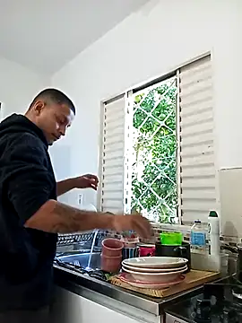 emrehliug12 online show from 04-29-26, 05:30