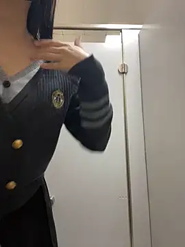 Snapshot of Asia-Lynn chatting on 12-04-24, 11:08 Asia-Lynn online show from 12-04-24, 11:08