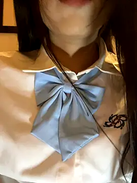 Snapshot of Asia-Lynn chatting on 10-17-25, 10:18 Asia-Lynn online show from 10-17-25, 10:18