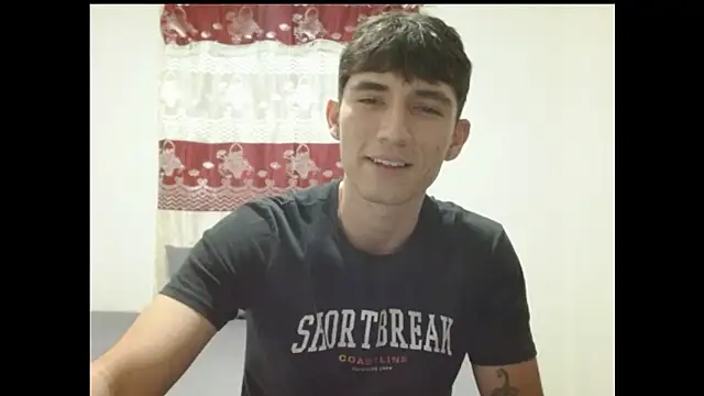 Snapshot of ChicoMaloFfF chatting on 01-08-26, 12:46 ChicoMaloFfF online show from 01-08-26, 12:46