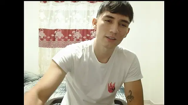 Snapshot of ChicoMaloFfF chatting on 02-01-26, 12:53 ChicoMaloFfF online show from 02-01-26, 12:53