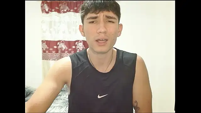 Snapshot of ChicoMaloFfF chatting on 02-06-26, 12:48 ChicoMaloFfF online show from 02-06-26, 12:48