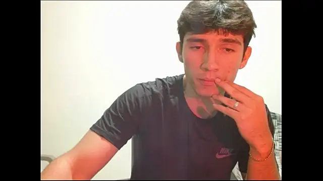 Snapshot of ChicoMaloFfF chatting on 03-12-26, 01:12 ChicoMaloFfF online show from 03-12-26, 01:12