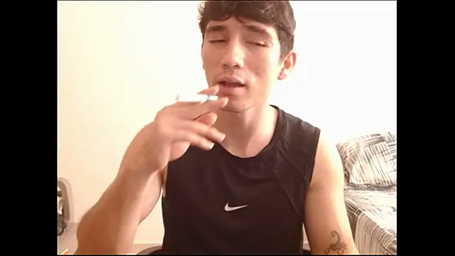 Snapshot of ChicoMaloFfF chatting on 03-15-26, 08:15 ChicoMaloFfF online show from 03-15-26, 08:15